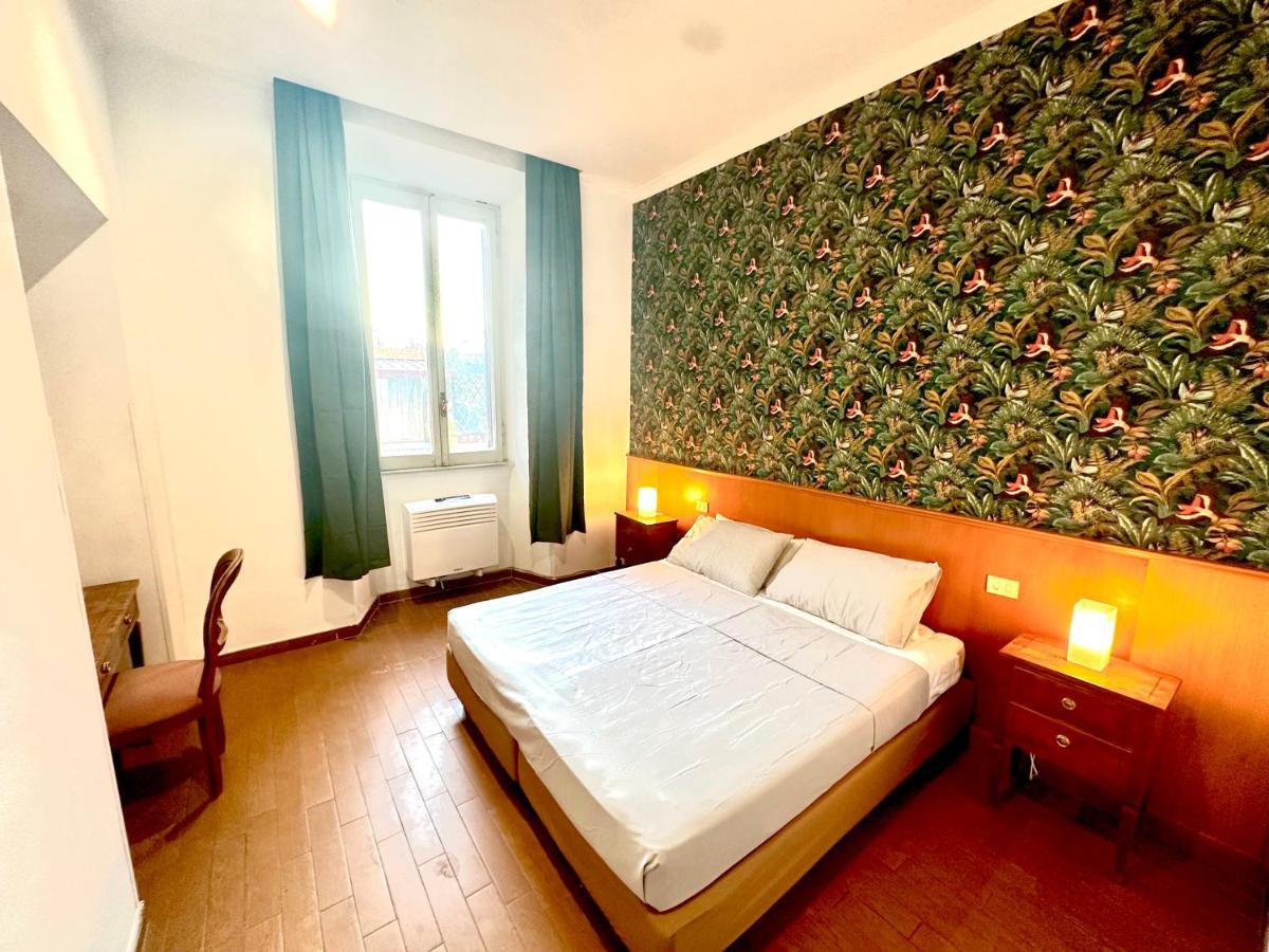 Trevi Romantic Alcova ภายนอก รูปภาพ